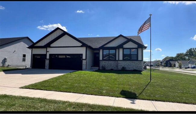 Building Photo - 3012 Crest View Cir