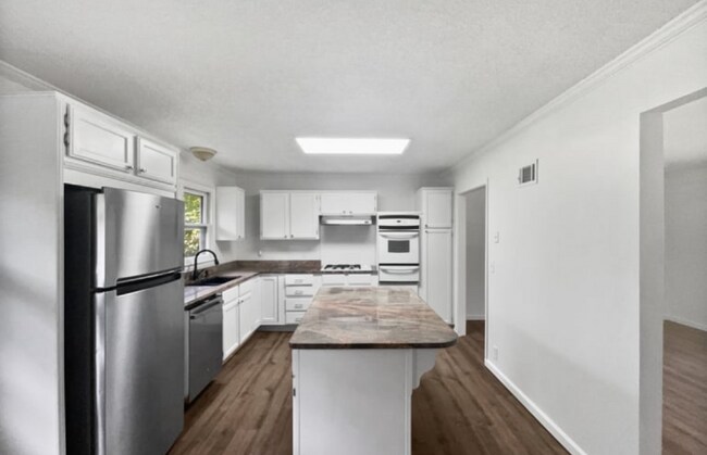 Foto del edificio - 7701 E 118th Terrace