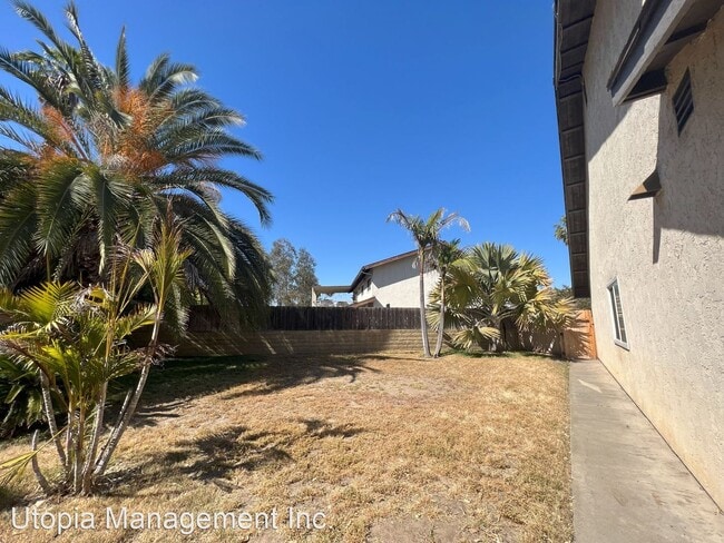 Building Photo - 4 br, 2.5 bath House - 1136 Whitsett Drive