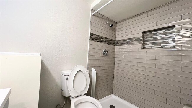 Building Photo - 4501 Witham Ln