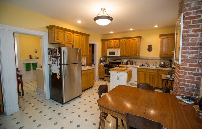 Foto del edificio - 388 Summer St