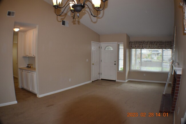 Foto del edificio - 104 Southwood Ct