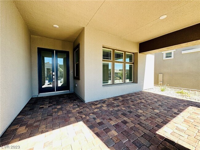 Foto del edificio - 981 Woodburn Ln