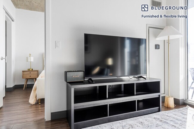 Foto del edificio - 601 W Jackson Blvd