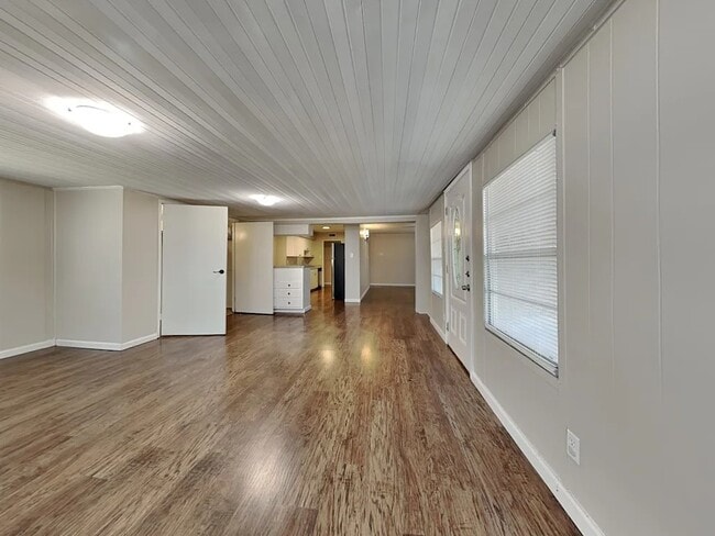 Foto del edificio - 926 N Waterview Dr