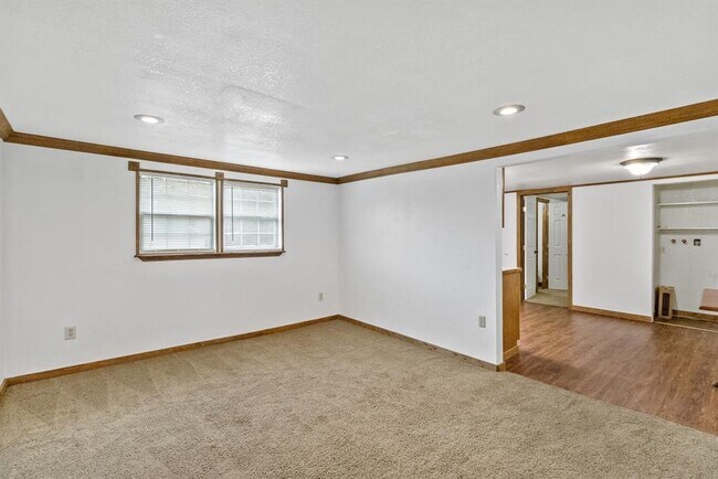 Foto del edificio - 2929 County Rd 520