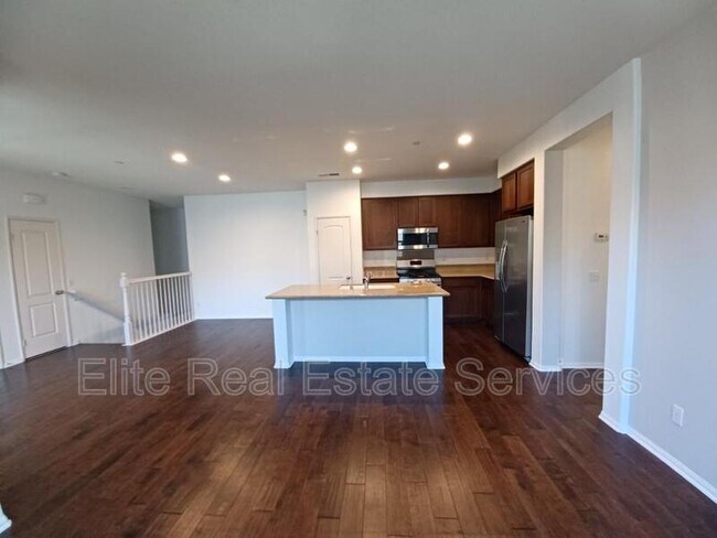 Building Photo - 1557 San Javier Ct