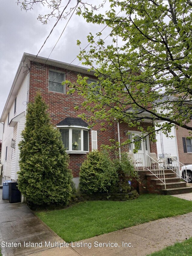 Primary Photo - 10 Cornelia St