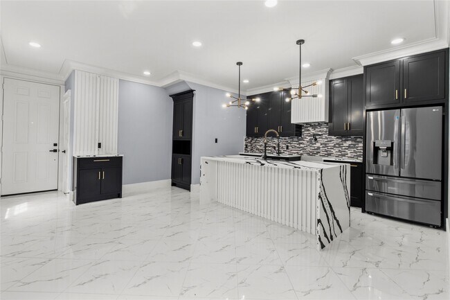 Foto del edificio - 7912 Ave E