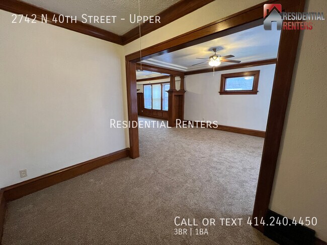Building Photo - Charming 3 Bedroom Duplex with Modern Upda...