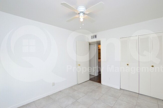 Building Photo - 2331 West Carson Drive
