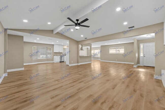Foto del edificio - Like New 4-Bed 3-Bath 2-Car Garage in Euless!