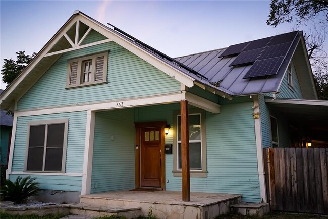 Building Photo - 2715 Monterey St