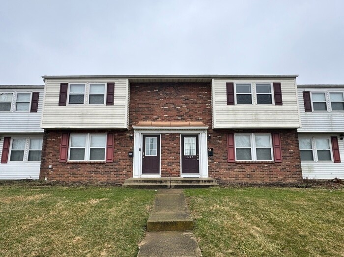 Foto principal - 5107 Sedalia Dr