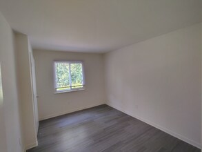 Building Photo - 600 Reusens Rd