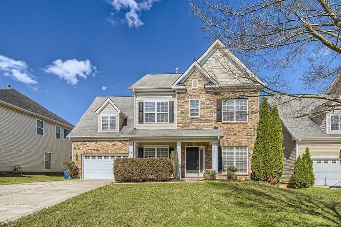 Primary Photo - 3215 Shadowy Retreat Dr, Stallings, NC, 28104