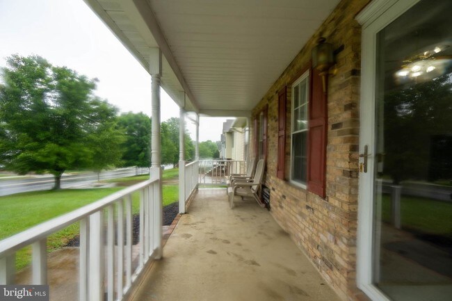 Foto del edificio - 34 Westminster Dr