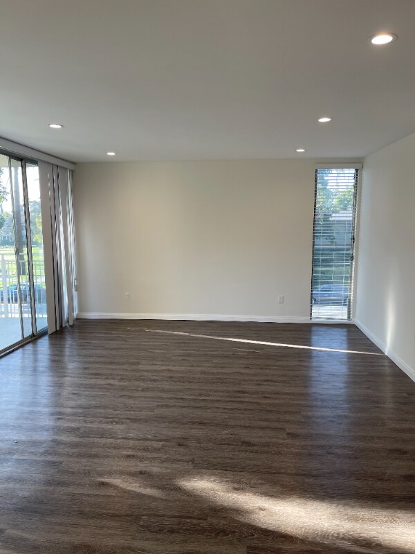 Foto del edificio - 333 W California Blvd