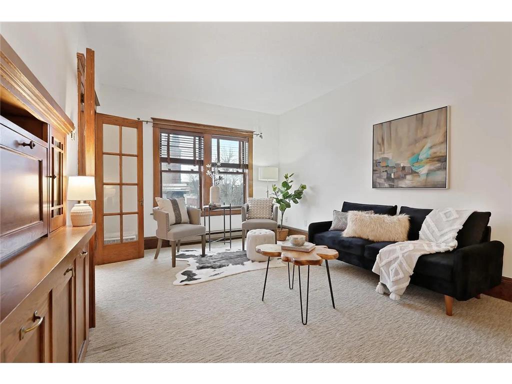 Foto principal - 385 Laurel Ave