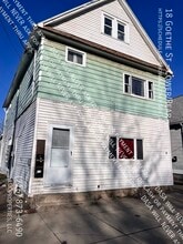 Building Photo - 18 Goethe St
