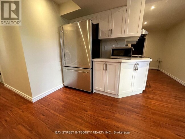 Photo du bâtiment - 320 Drewry Ave