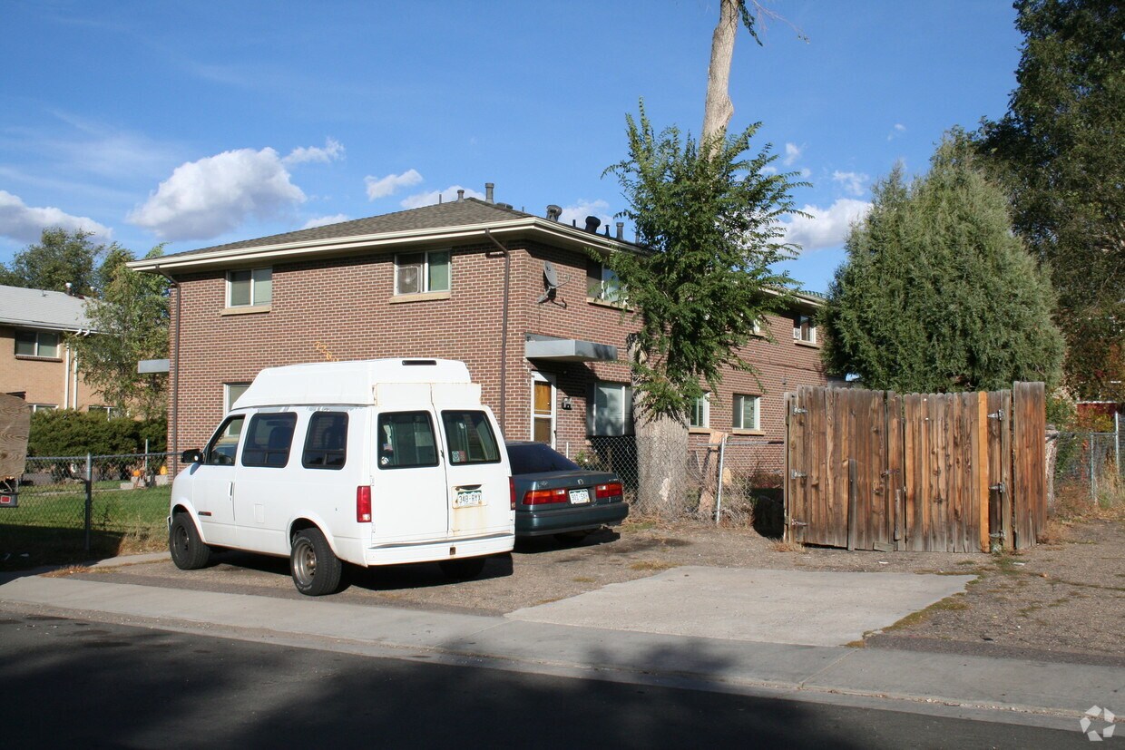 Foto del edificio - 7260 Tennyson St