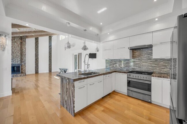 Foto del edificio - 30 Bluebell Ln