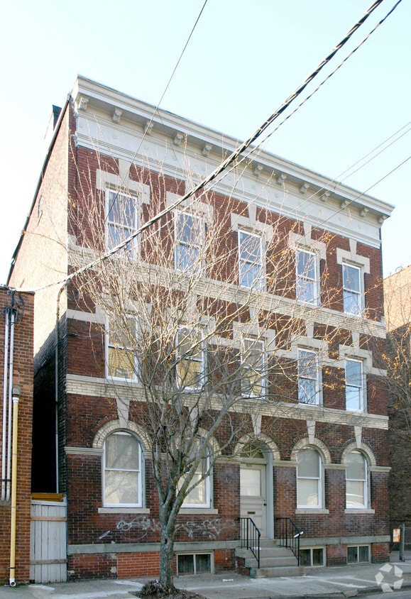 Foto del edificio - 269-271 E Kinney St