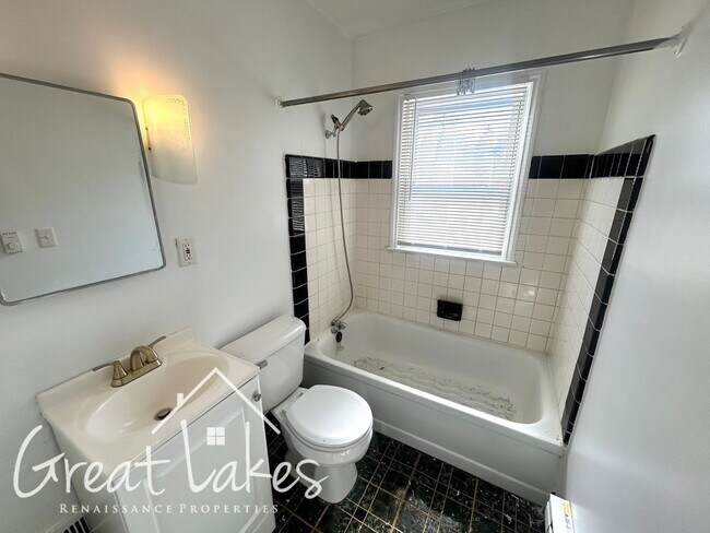 Foto del edificio - Lovely 2 bedroom / 1 bathroom house for re...