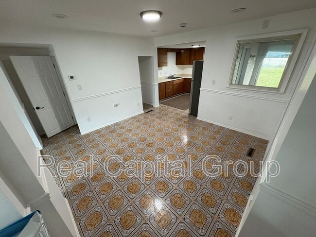Building Photo - 117-119 Odell St