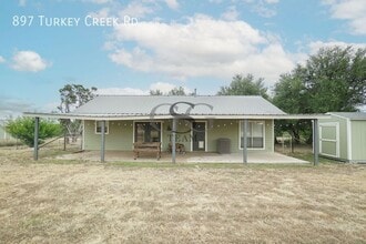 Building Photo - 897 Turkey Creek Rd