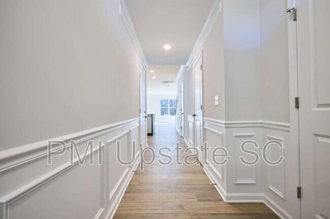 Building Photo - 49 Fair Vlg Ln