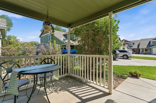 Foto del edificio - 802 Waterglen Dr
