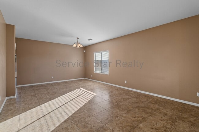 Building Photo - 30191 W Mulberry Dr