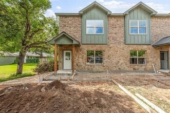 Building Photo - 930 W Shirley St