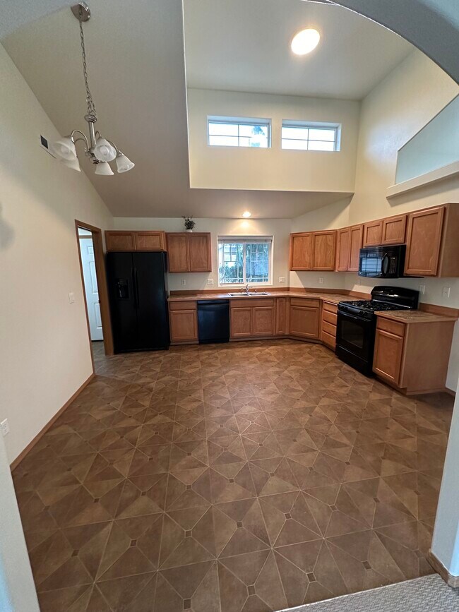 Foto del edificio - 7722 N Maple St