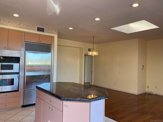 Building Photo - 6535 Caminito Northland