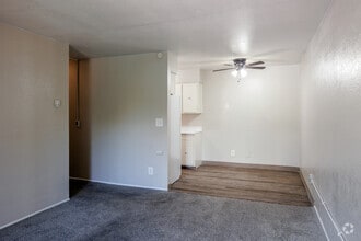 Interior Photo - Z53