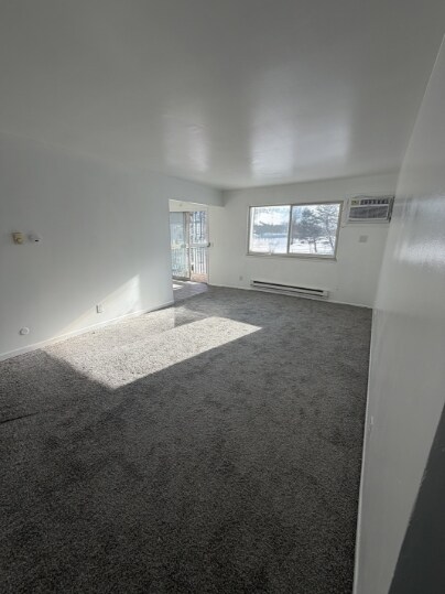 Foto del edificio - 750 E Michigan Ave