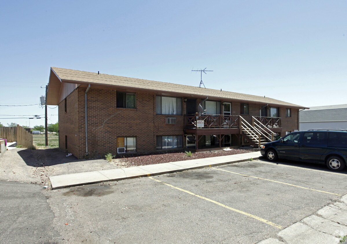 3032 Denver St, Evans, CO 80620 Apartments in Evans, CO