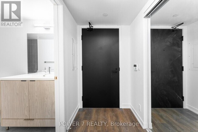 Building Photo - 60-660 Shuter St