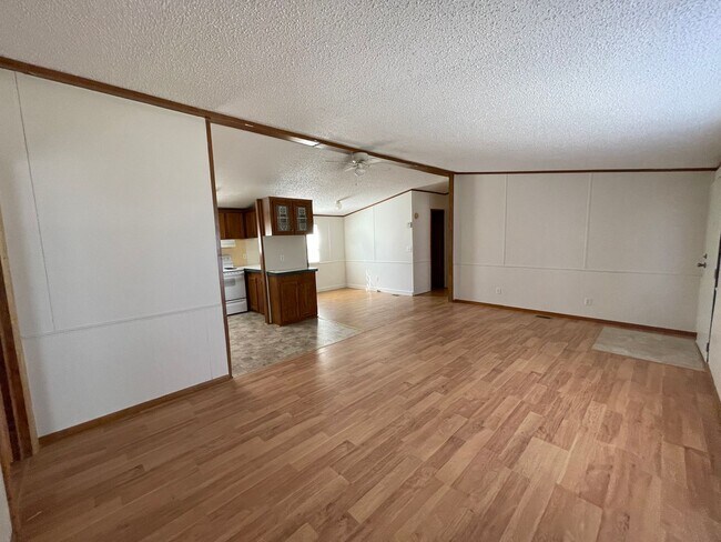 Foto del edificio - 3 BR, 2 BA doublewide in Pikeville!