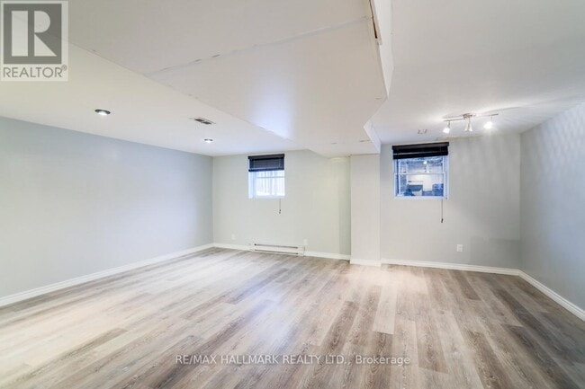 Building Photo - 18 Northview Ave