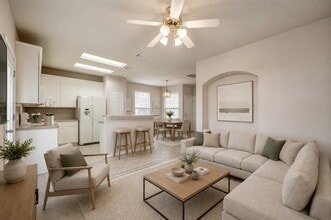 Building Photo - 16535 Cairngrove Ln