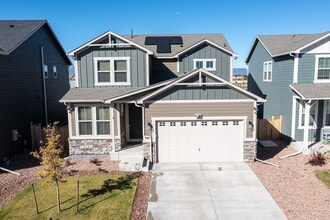 Building Photo - 8042 Goldenray Pl