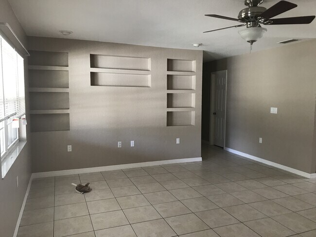 Foto del edificio - Brand New Interior