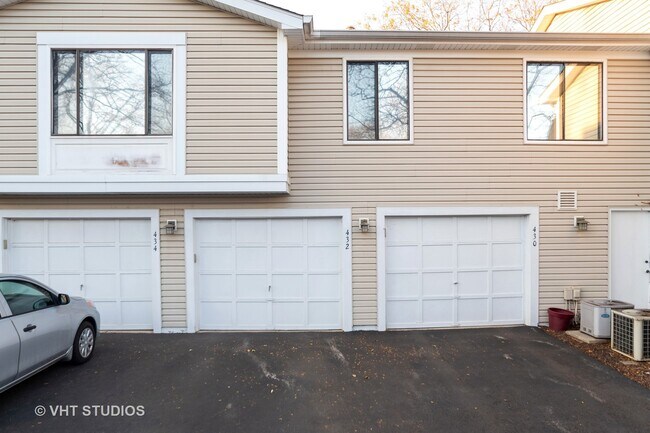 Foto del edificio - 432 Kennedy Pl