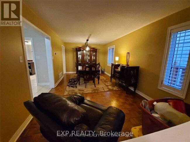 Photo du bâtiment - 69 Fallstar Crescent