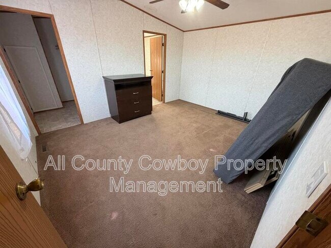 Foto del edificio - 3000 Pope Springs Rd