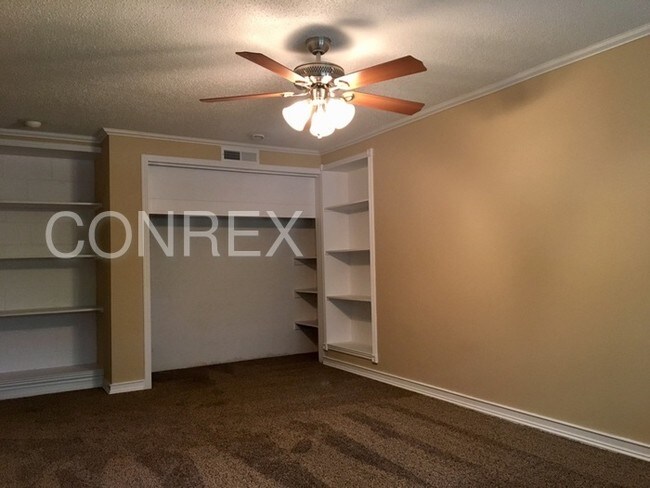 Building Photo - 1537 Brennen Rd